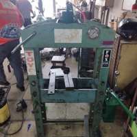 รับงานซ่อมแท่นอัด 15 ตัน Toyo 0